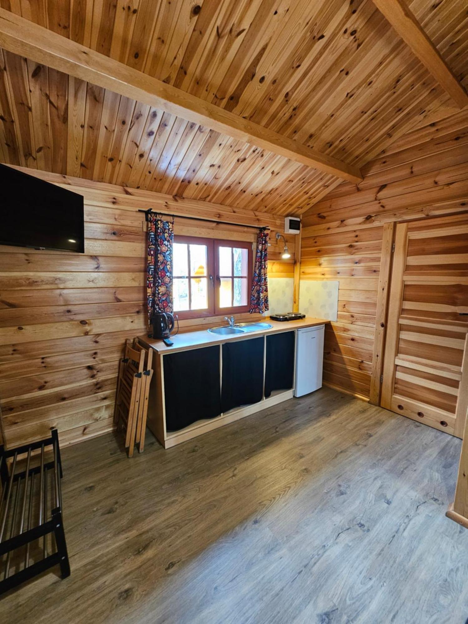 Kompleks Wypoczynkowy Półwysep Lipa Wdzydze Tucholskie Exterior foto